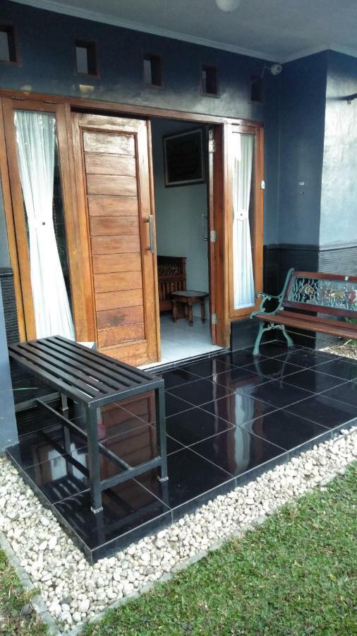 Endah Homestay Syariah Purwokerto Eksteriør billede