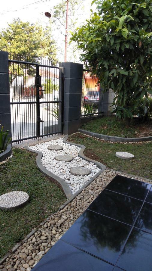 Endah Homestay Syariah Purwokerto Eksteriør billede